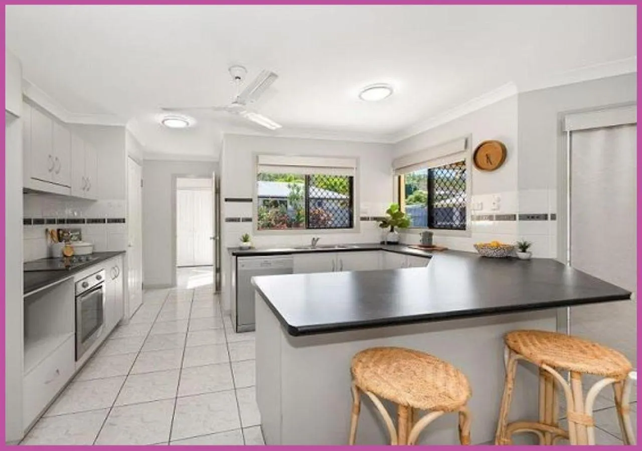 Апартаменты Sarina Court 8 Ross River Австралия