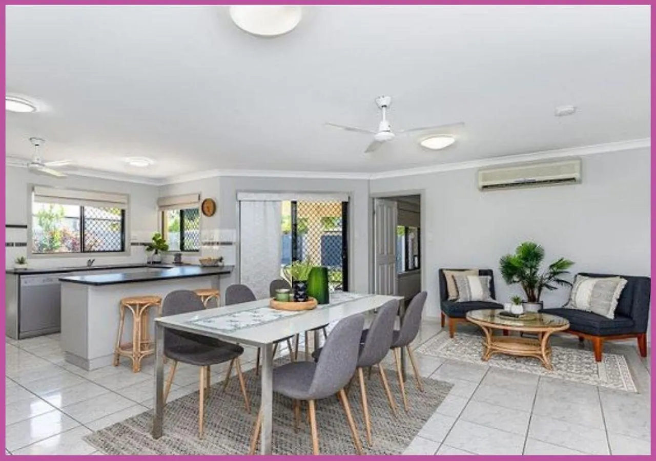 Апартаменты Sarina Court 8 Ross River